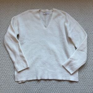 Cream Loft Sweater size Medium
